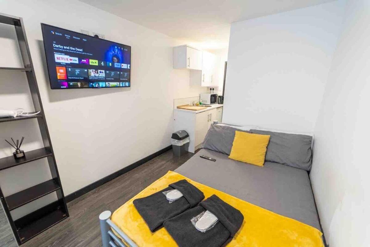 Stay Sa Cosy Equipped Studios Available 10 Mins From The City! Free Wifi &50" Smart Tv'S! Birmingam Exterior foto